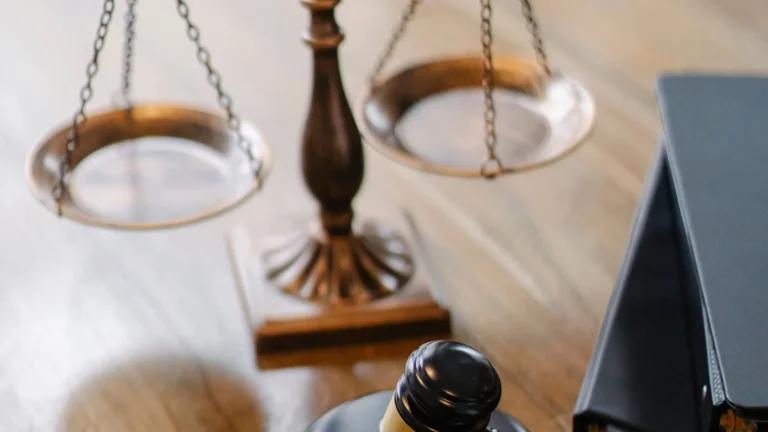 İnfaz Hukuku ve Cezaevi Uygulamaları davalarında görevli mahkeme, yetki ve yargılama aşamaları hakkında hukuki bilgilendirme